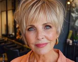 Піксі з текстурою Фото: latest-hairstyles.com