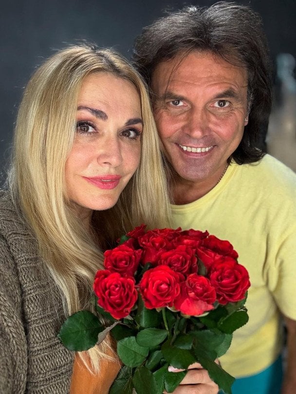 Ольга Сумська з чоловіком / © instagram.com/olgasumska