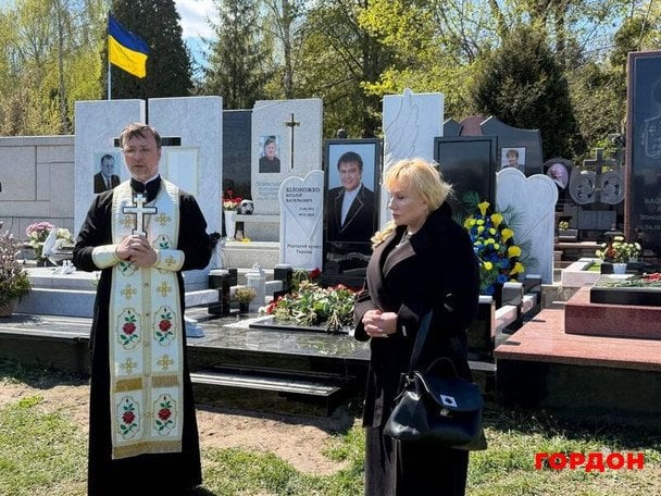 Могила Віталія Білоножка / © gordonua.com