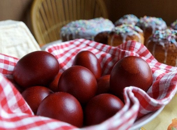 Яйця в цибулинні