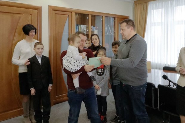 Филатов Борис Альбертович Национальность: факты и подробности