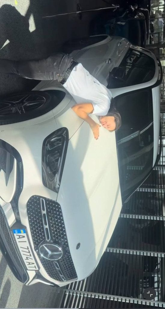 Ілона Гвоздьова купила нове авто / © instagram.com/ilonagvozdeva