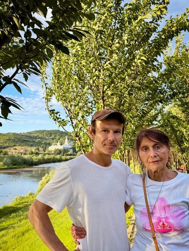 Святослав Вакарчук з мамою / © instagram.com/sviatoslav.vakarchuk