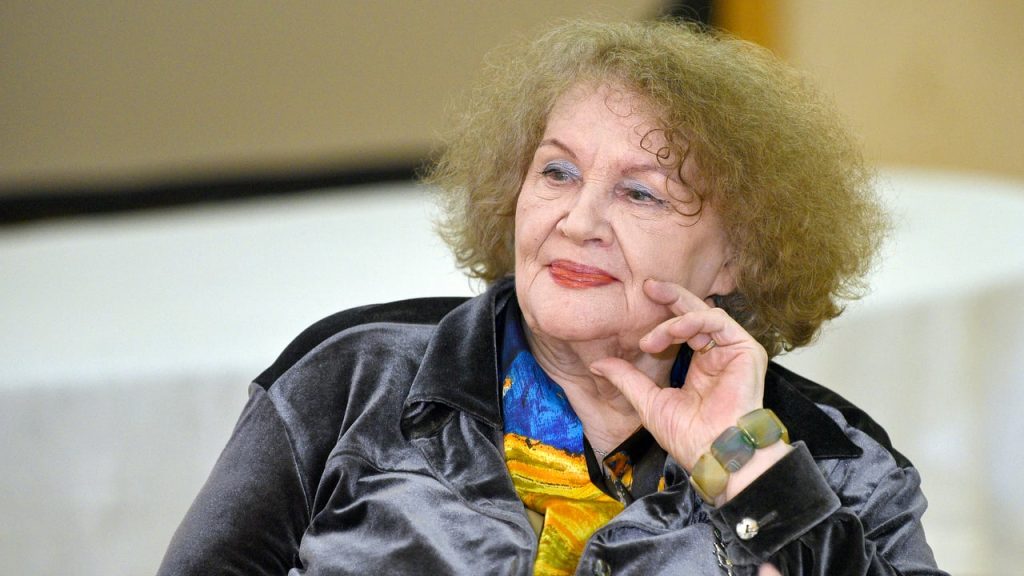 Скільки Років Ліні Костенко: Детальний Огляд Життя та Кар'єри
