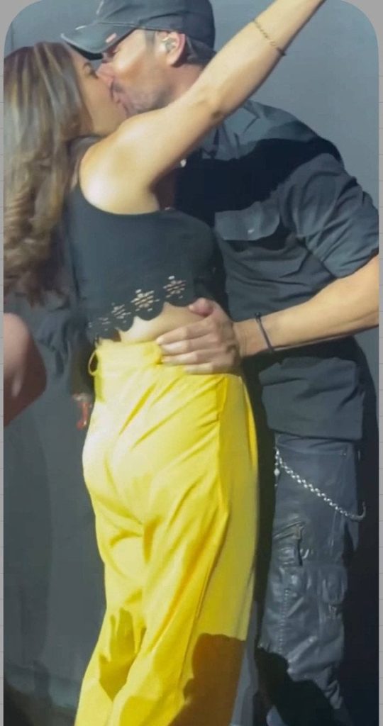 Енріке Іглесіас і фанатка / © instagram.com/enriqueiglesias