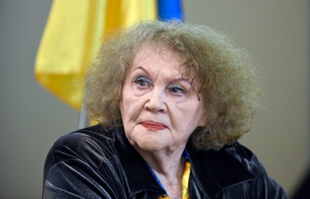 Ліна Костенко В Молодості: Формирование Легенды Украинской Поэзии