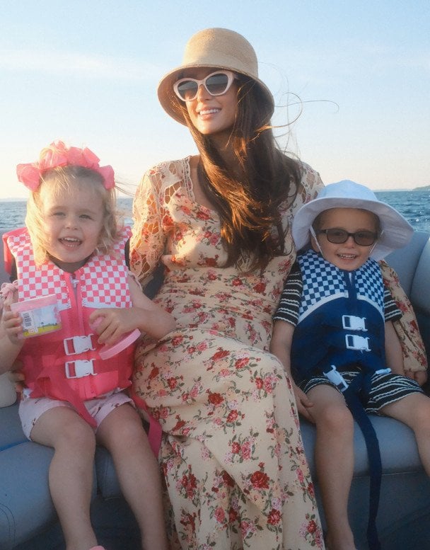 Періс Гілтон з дітьми / © instagram.com/parishilton