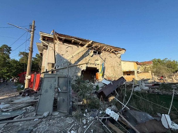 Будинок мами Тали Калатай після обстрілу