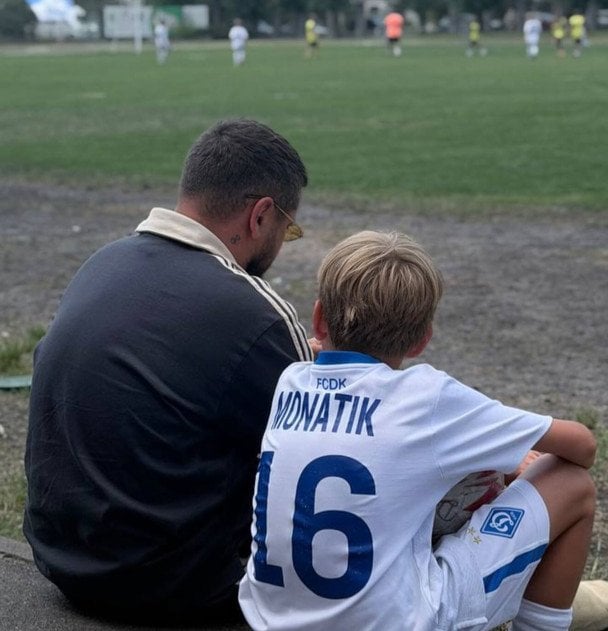 MONATIK з сином / © instagram.com/irishamonatik