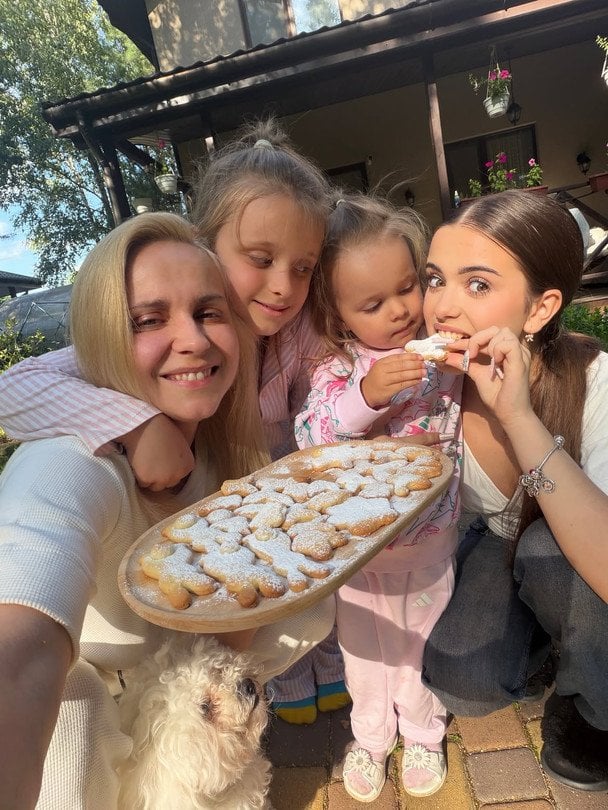 Лілія Ребрик із доньками / © instagram.com/liliia.rebrik